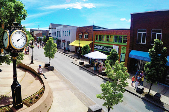 Downtown Activities in Truro